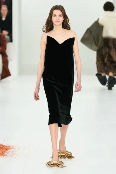 Look 29
